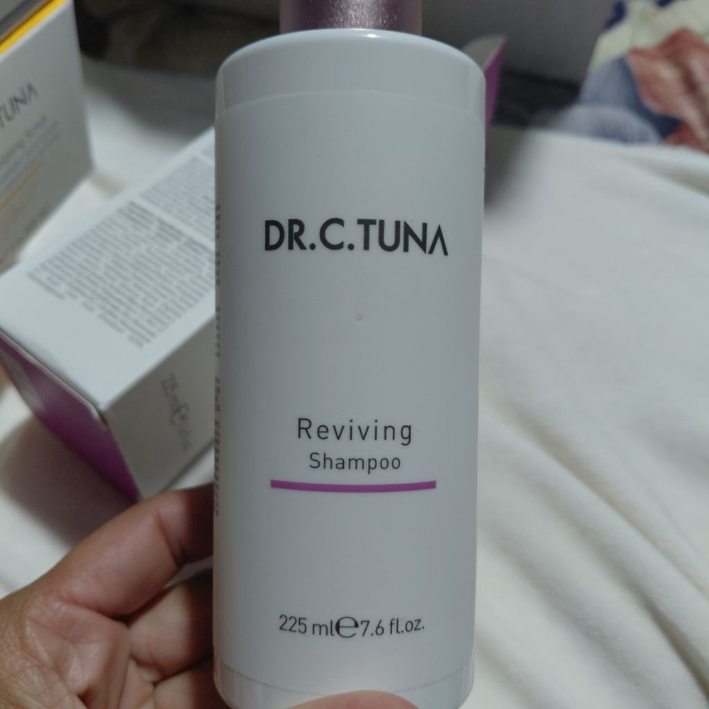 Women's DR.C.Tuna Reviving Shampoo One Size White Purple